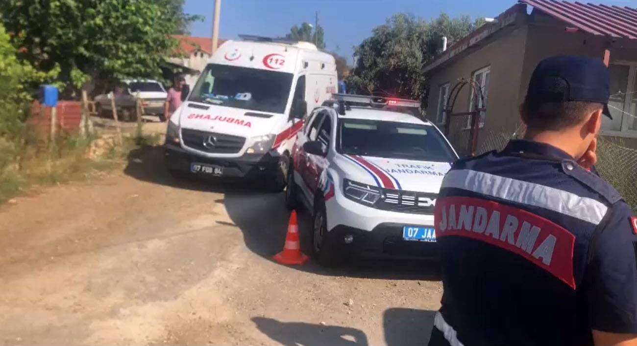 Serik’te akrabalar arasında çıkan kavgada kan aktı: 1 ölü, 3 yaralı